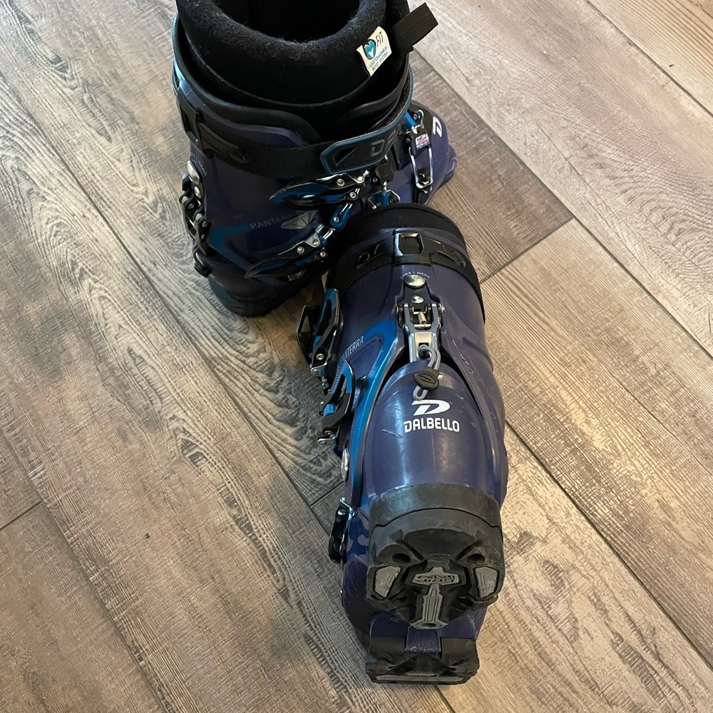 Dalbello Panterra 105W Ski Boots Size 22.5